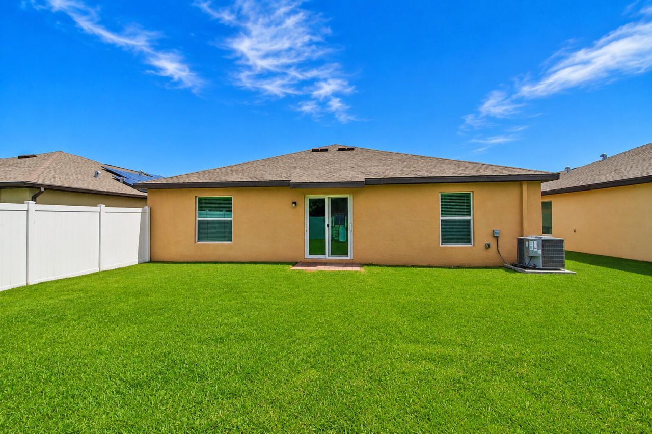 4242 Thurso Way, Fort Pierce, FL 34947 Photo