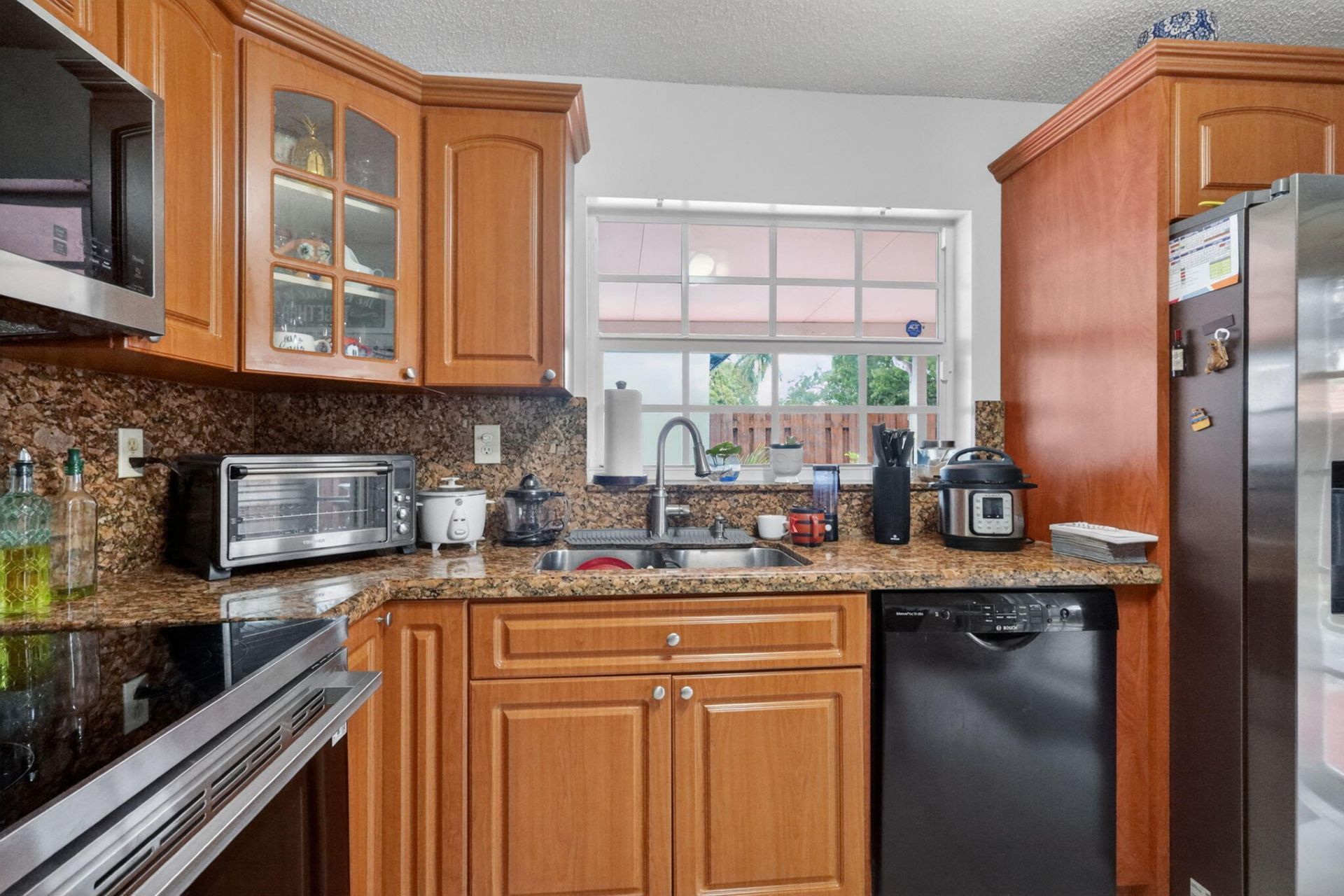 18977 NW 63rd Ct Circle, Miami Gardens, FL 33015 Photo