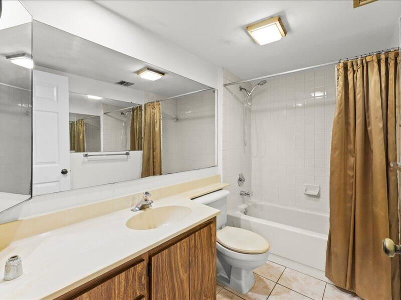 3501 Village Boulevard, Unit 406, West Palm Beach, FL 33409 Photo