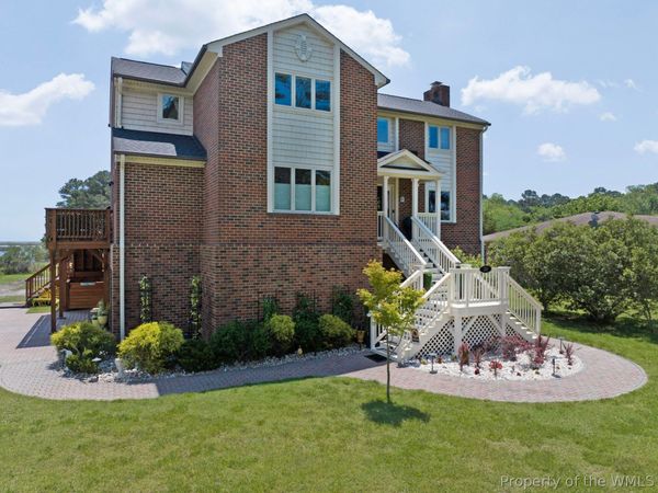 320 Bay Tree Beach Road , Seaford, VA 23696
