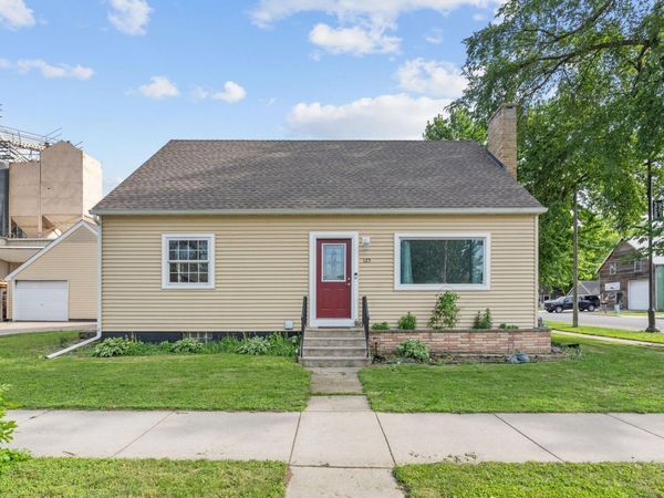 125 W Church Street, Belle Plaine, MN 56011