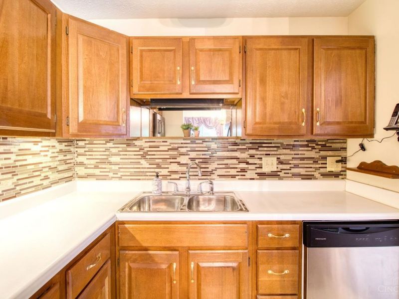 6355 Corbly Road, Unit 7, Cincinnati, OH 45230 Photo 11