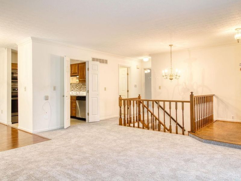 6355 Corbly Road, Unit 7, Cincinnati, OH 45230 Photo 4