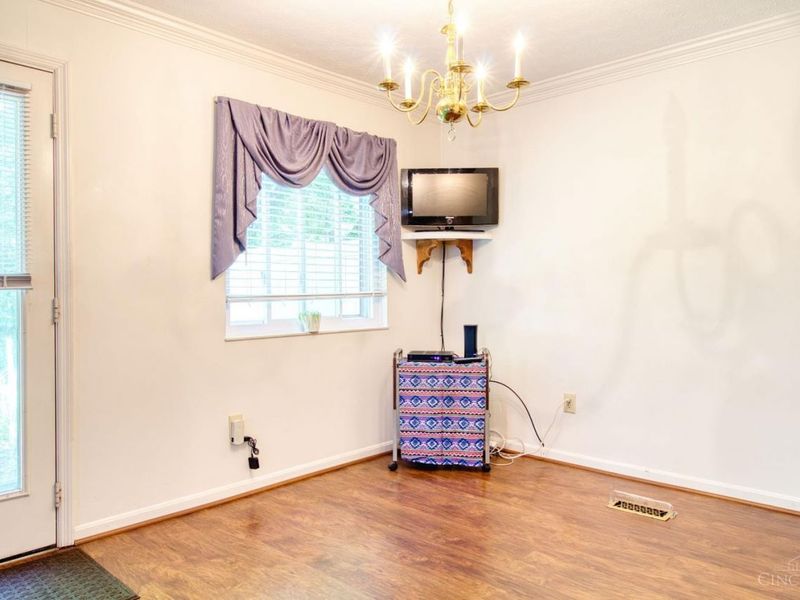 6355 Corbly Road, Unit 7, Cincinnati, OH 45230 Photo 8