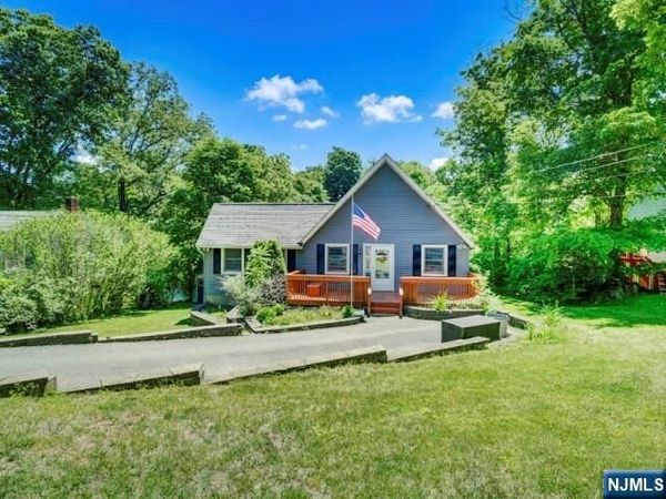 38 Orchard Drive, VERNON, NJ 07462