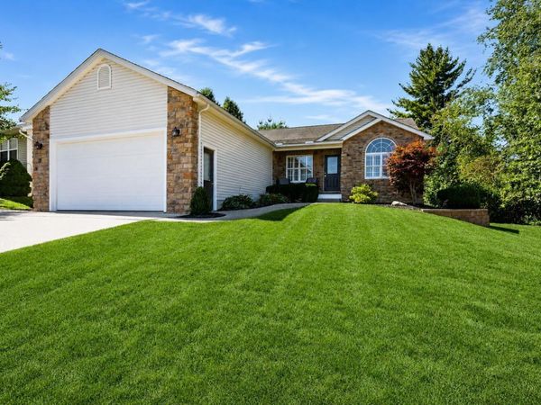 392 N Northridge Heights Drive, Howard, OH 43028
