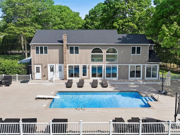 133 Old Country Road, East Quogue, NY 11942