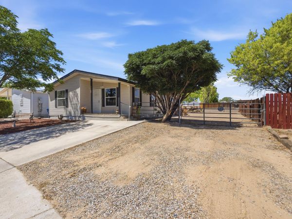 9209 Red Rock Road SW, Albuquerque, NM 87121
