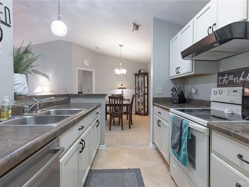 6611 Brigham Square, Unit 5, Centerville, OH 45459 Photo 10