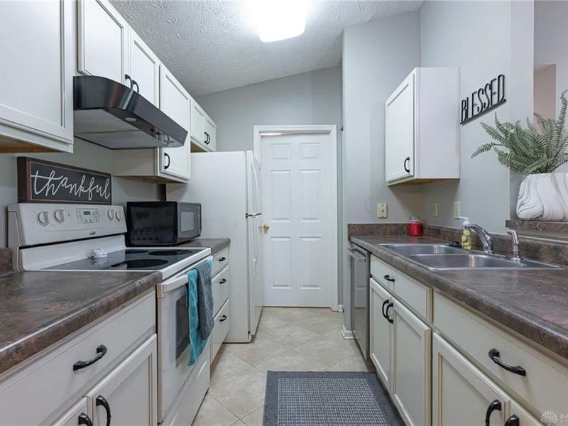 6611 Brigham Square, Unit 5, Centerville, OH 45459 Photo 8