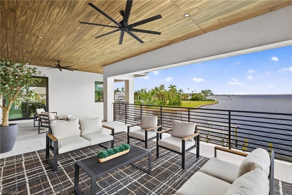 6924 Old Whiskey Creek Dr , Fort Myers, FL 33919 Photo