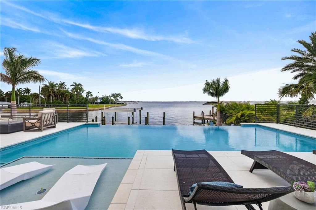 6924 Old Whiskey Creek Dr , Fort Myers, FL 33919 Photo