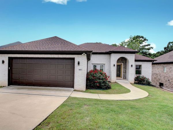 8001 Kanis Pines Drive , Little Rock, AR 72204