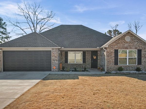 1707 Ridgefield Circle , Searcy, AR 72143