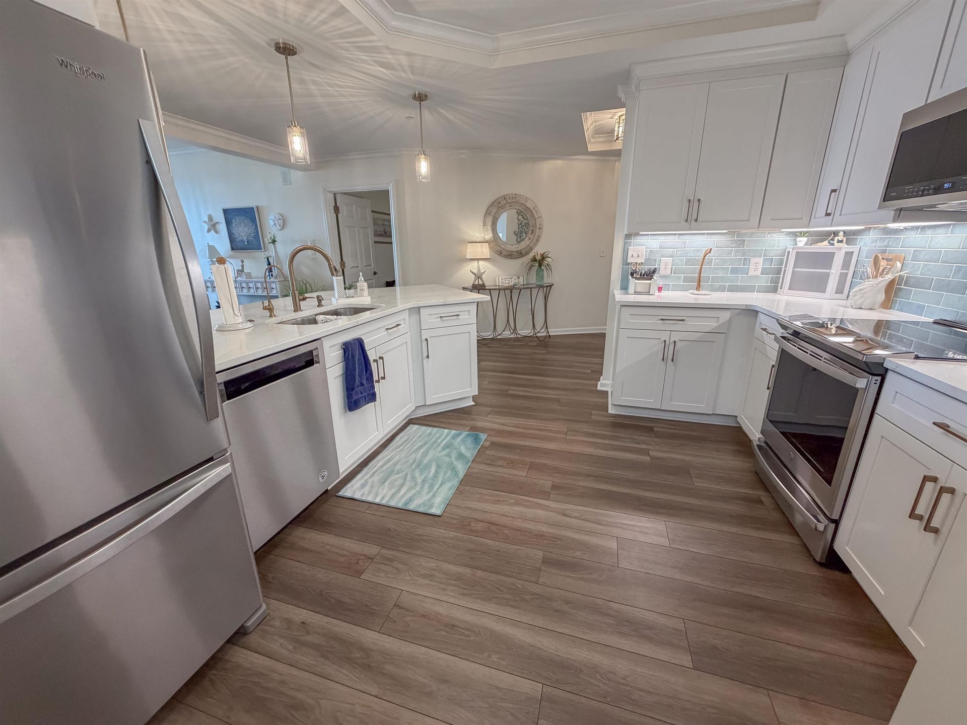 8500 Margate Circle  Photo 17