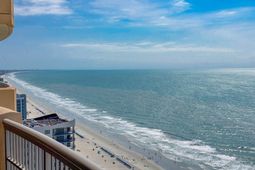8500 Margate Circle  photo 4