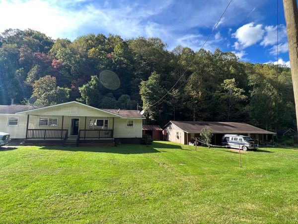 1050 US Highway 19 , Topton, NC 28781