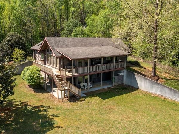 68 Countryside Lane, Hayesville, NC 28904