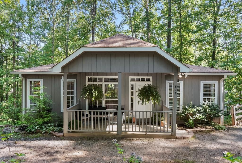 571 Shady Grove Lane, Hayesville, NC 28904 Main Photo