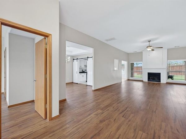 12127 SW 4th Street, Yukon, OK 73099