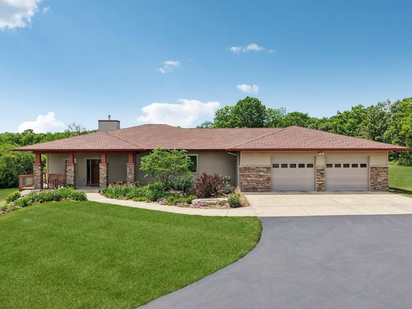 N7977 Dahlk Road, New Glarus, WI 53574