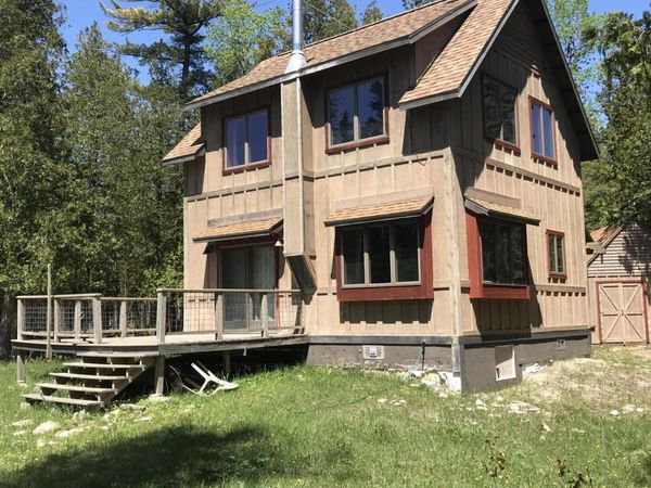 1914 S Point Brulee Rd, Hessel, MI 49745