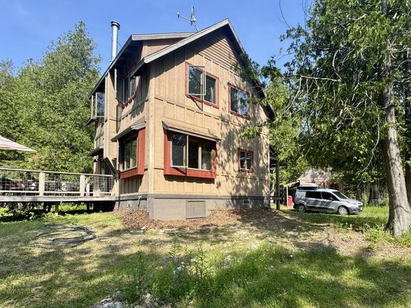 1914 S Point Brulee Rd, Hessel, MI 49745