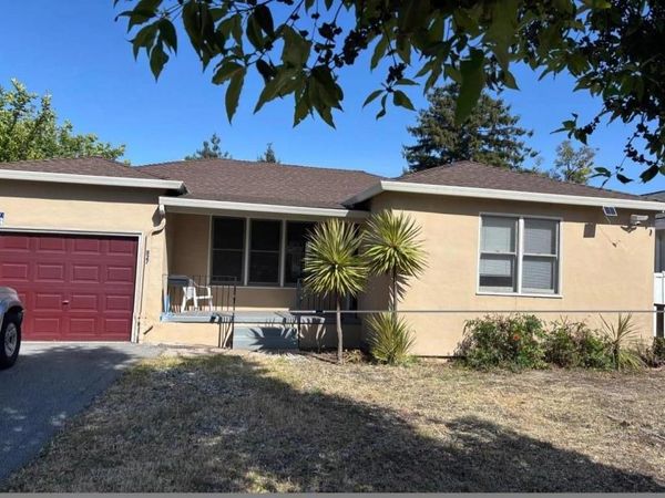 827 Chestnut Street, Redwood City, CA 94063