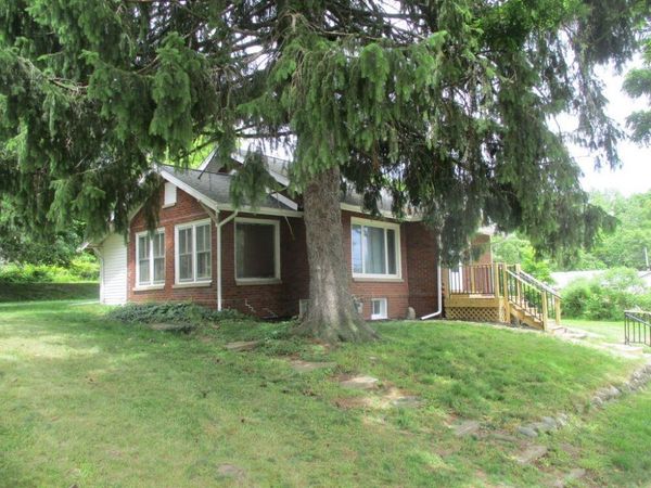 209 Spring Street, Three Rivers, MI 49093
