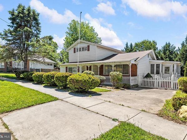 409 HULL PLACE , ROCKVILLE, MD 20852