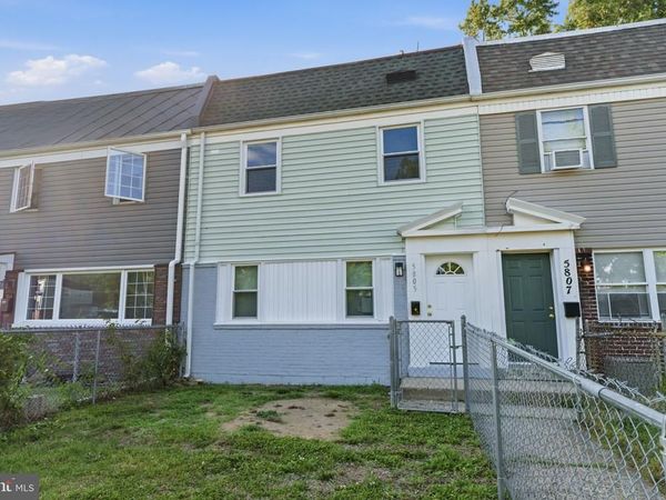 5805 MITCHELL ROAD, LEVITTOWN, PA 19057