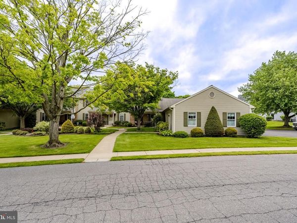 12 ASHLEA VILLAGE , NEW HOLLAND, PA 17557