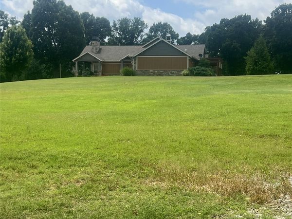 14 Upper Waterfall Road , Grove, OK 74344