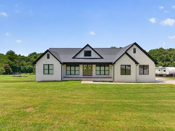 4413 Twin Creek Dr., Cookeville, TN 38506