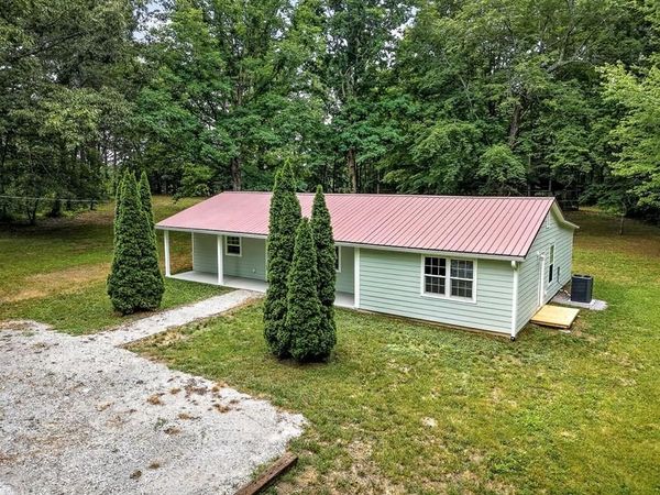 4533 Great Falls Rd, Rock Island, TN 38581