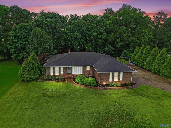 104 Creighton Drive, Athens, AL 35613