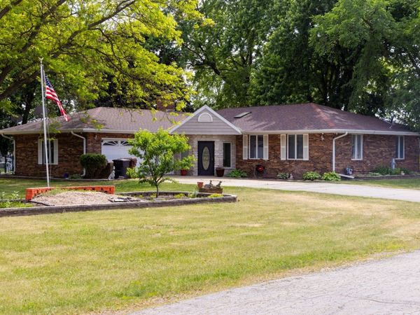 5866 Irene Road , Belvidere, IL 61008