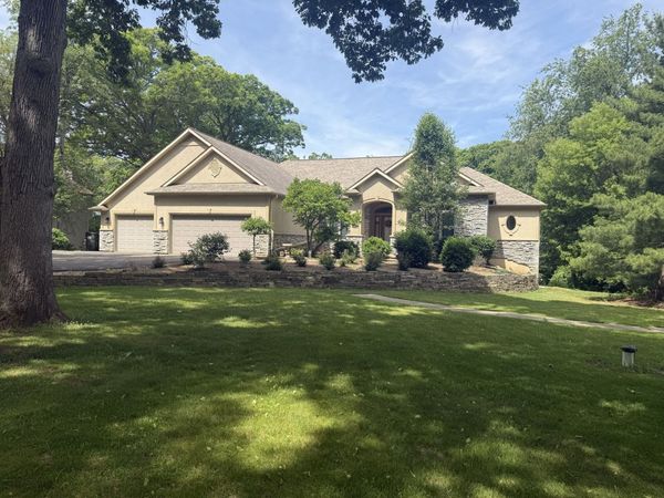 10605 Red Hawk Lane, Spring Grove, IL 60081