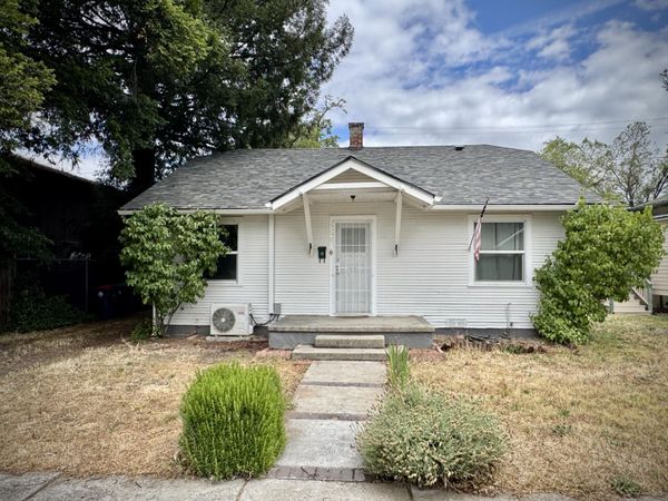 429 S Grape Street, Medford, OR 97501