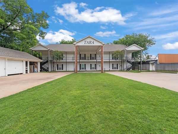 400 N Gaither Street , Unit 5, Glen Rose, TX 76043