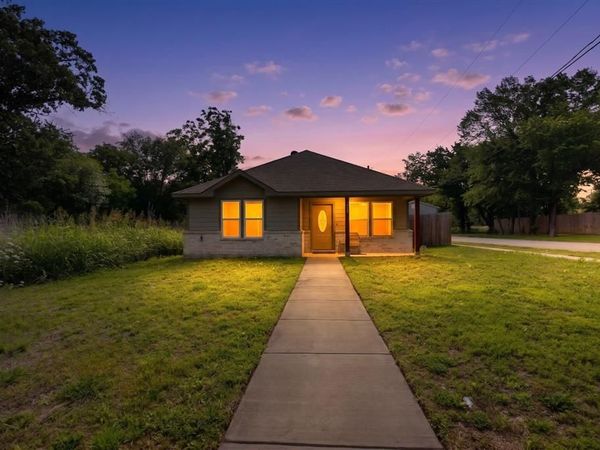 3221 Gibbons Street, Greenville, TX 75401
