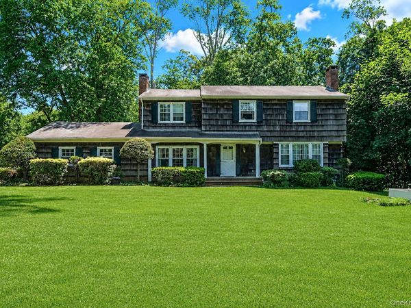 23 Whitney Gate , Smithtown, NY 11787