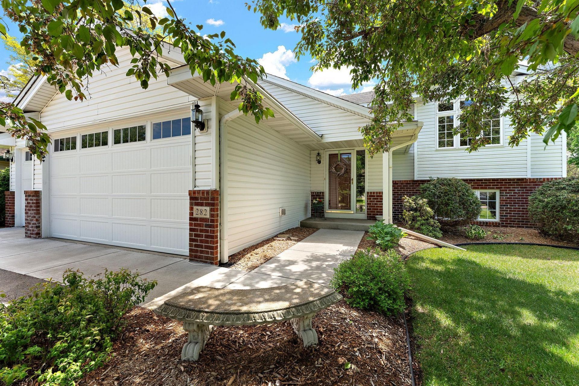 282 101st Court NE, Blaine, MN 55434