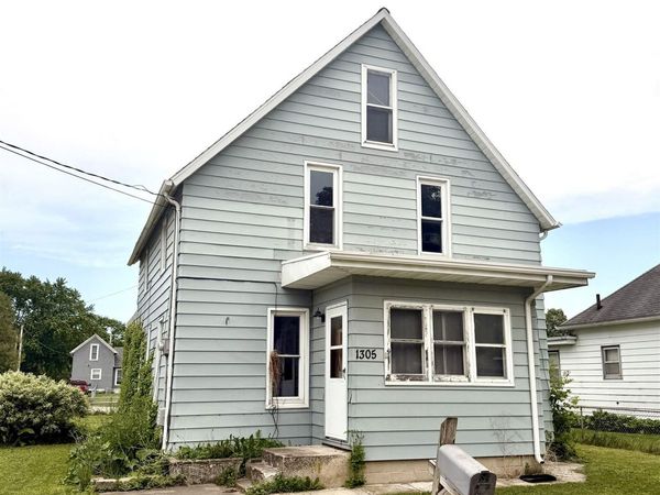 1503 N monroe Avenue, Mason City, IA 50401