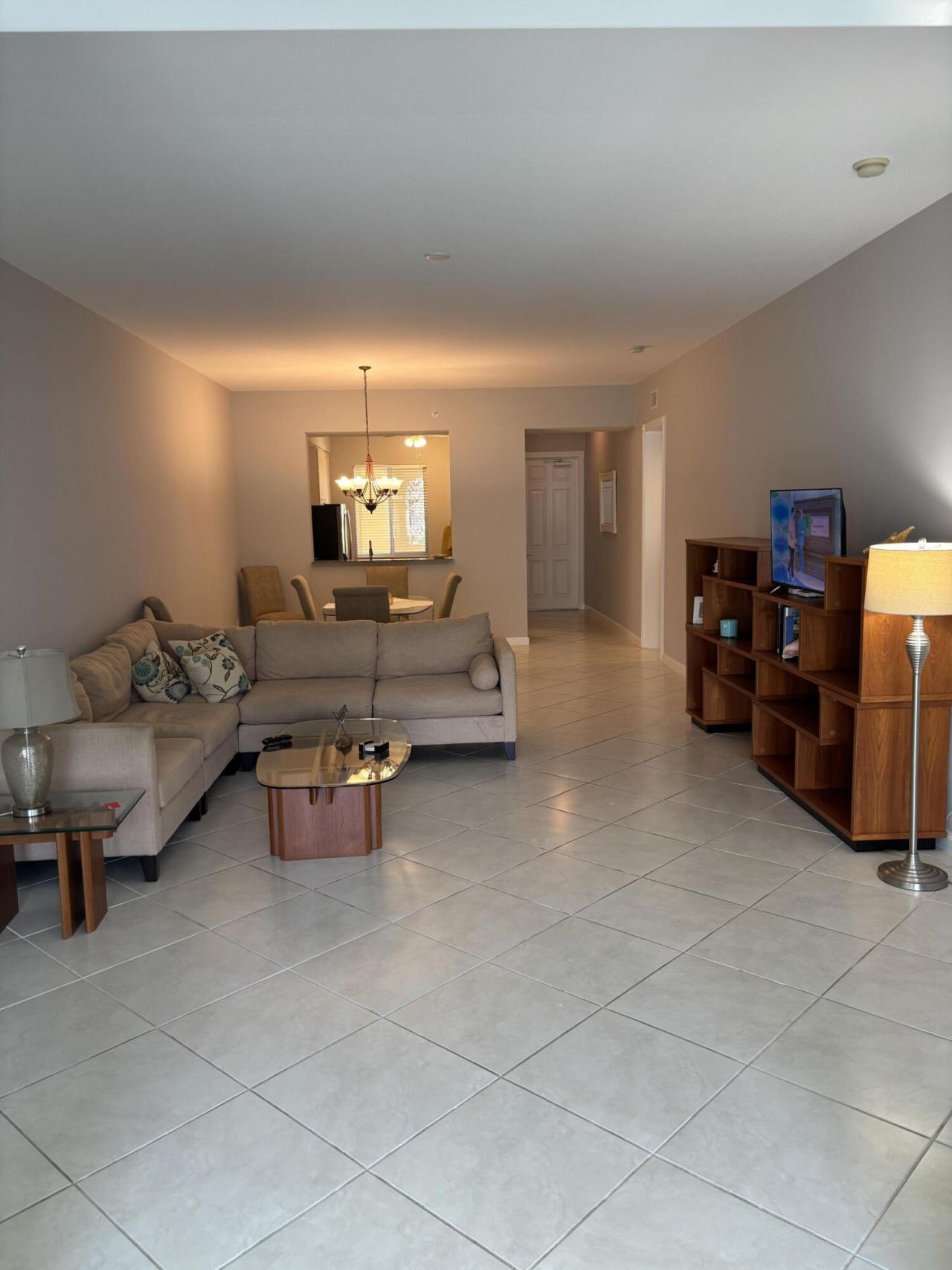 6 E Harbour Isle Dr Drive E, Unit 205, Fort Pierce, FL 34949 Photo