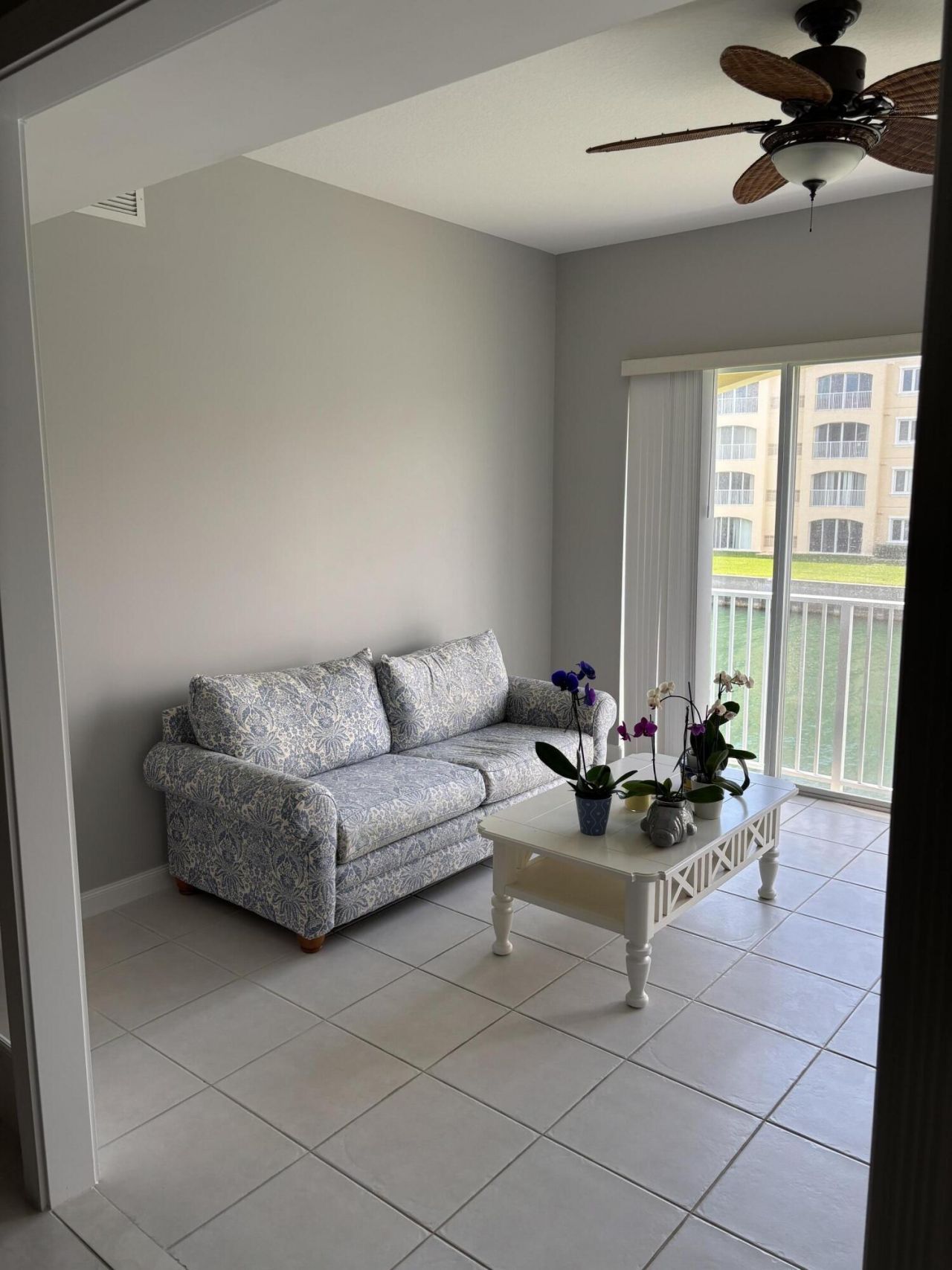 6 E Harbour Isle Dr Drive E, Unit 205, Fort Pierce, FL 34949 Photo