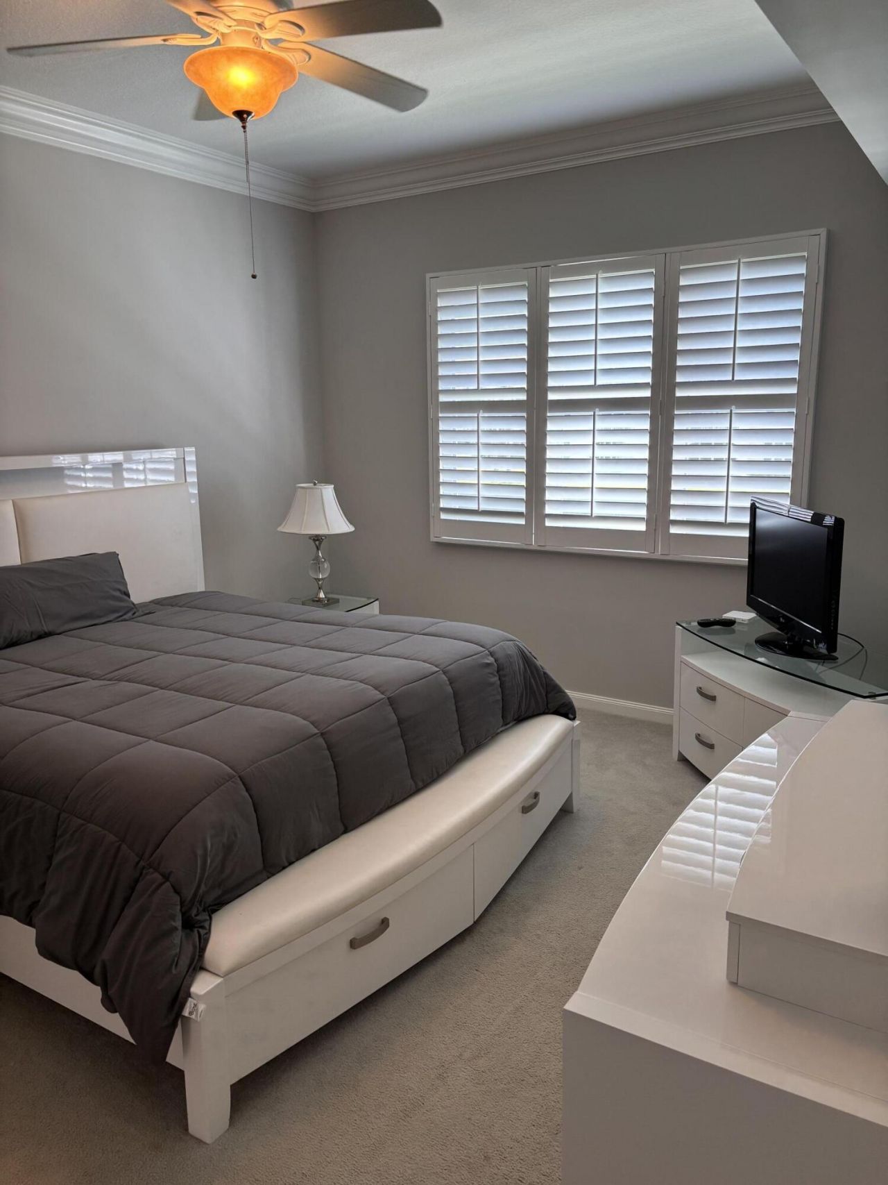 6 E Harbour Isle Dr Drive E, Unit 205, Fort Pierce, FL 34949 Photo