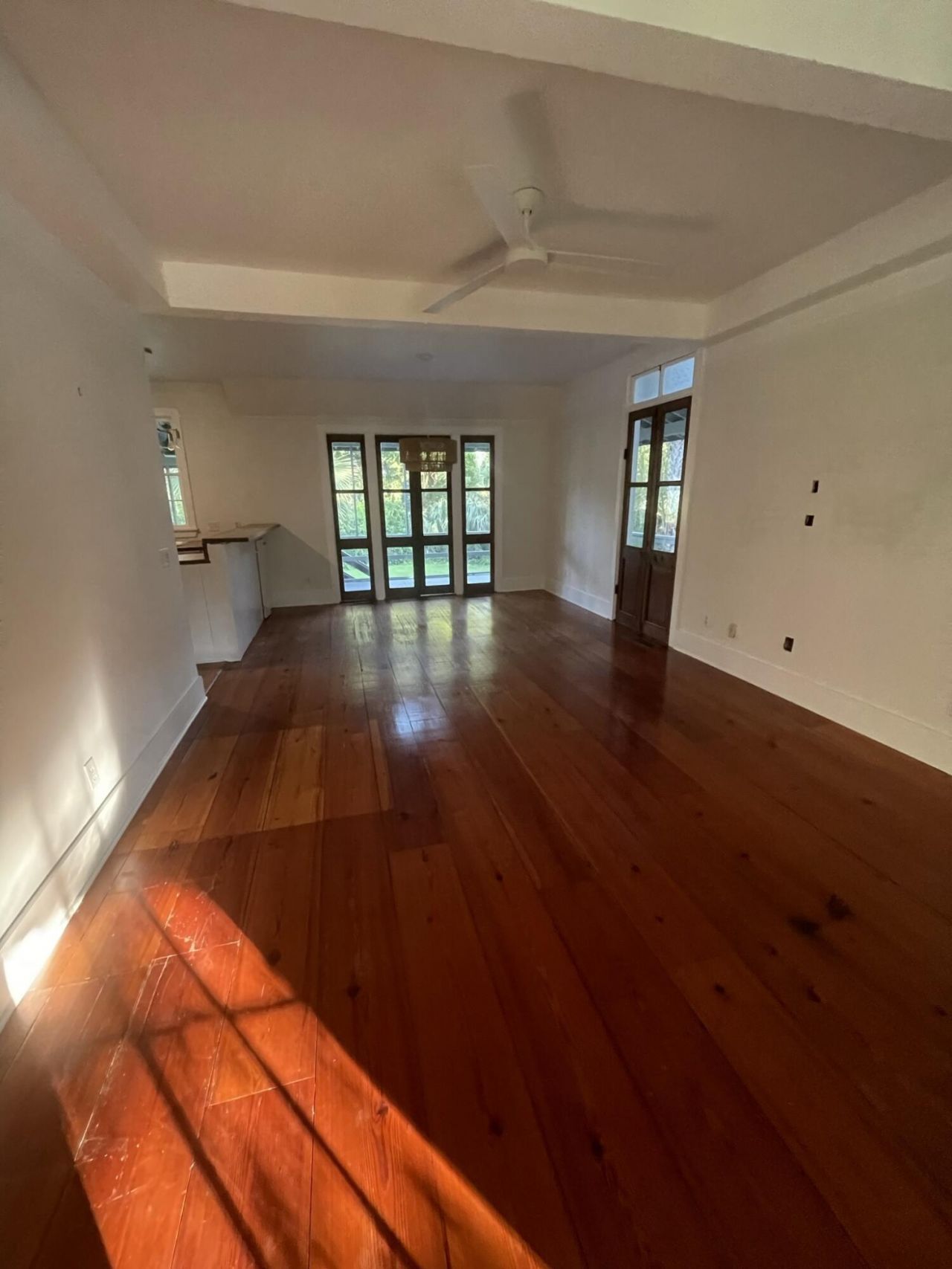 2917 Ion Avenue Photo 4