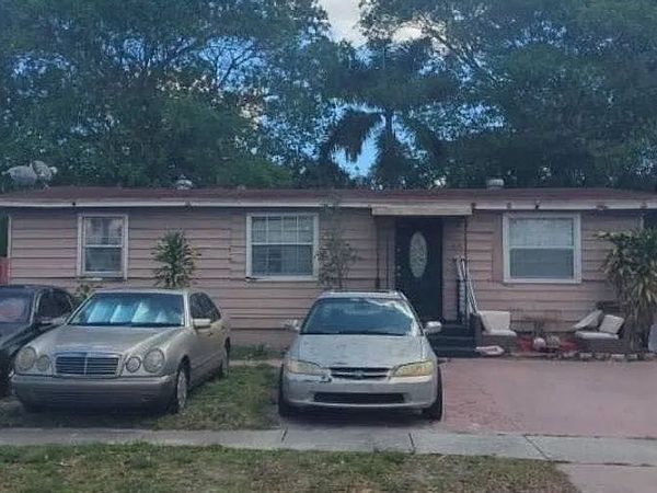 610 SW 50TH TER, Other, FL 33068