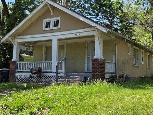 6628 Virginia Avenue, Kansas City, MO 64131